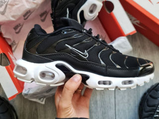 Nike Air Max Tn Plus Black/White foto 1