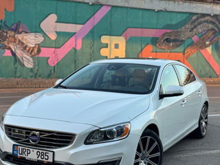 Volvo S60 foto 2