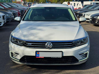 Volkswagen Passat foto 2