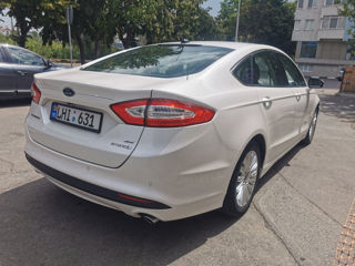 Ford Fusion foto 4