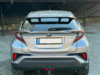 Toyota C-HR foto 3