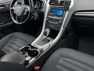 Ford Fusion chirie auto rent car foto 6