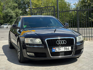 Audi A8 foto 1