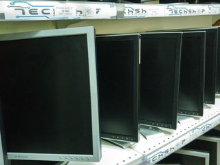 Monitoare LCD TFT LED 15"- 17"-19"- 22"- 24" , Garantie pina la 12 luni. foto 2