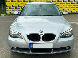 BMW 5 Series foto 4