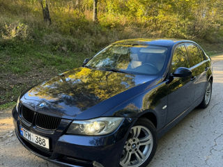 BMW 3 Series foto 4