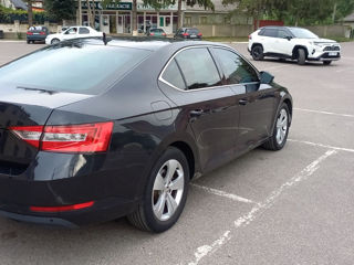 Skoda Superb foto 4