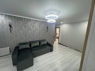 Apartament cu 2 camere, 62 m², Botanica, Chișinău foto 3