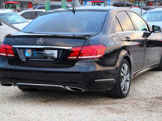 Mercedes E-Class foto 2