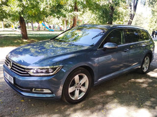 Volkswagen Passat foto 2