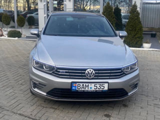 Volkswagen Passat foto 3