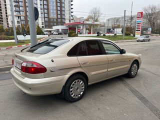 Mazda 626 foto 3