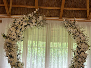 Декор свадьбы под ключ, арка из цветов, декор столов и прочее foto 13