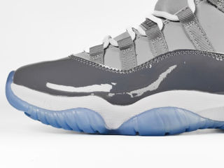 Nike Air Jordan 11 Retro Cool Grey foto 2