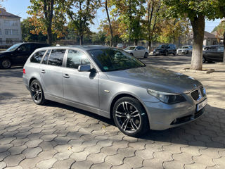 BMW 5 Series foto 4