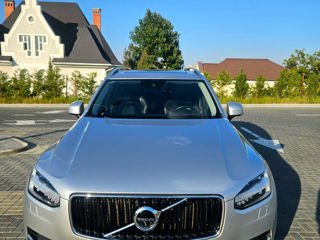 Volvo XC90 foto 1