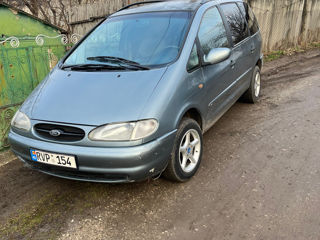 Ford Galaxy foto 4