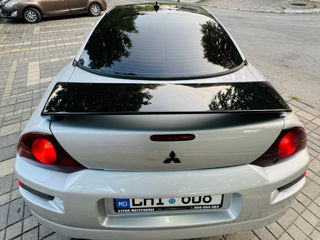 Mitsubishi Eclipse foto 2