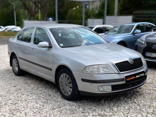 Skoda Octavia foto 2