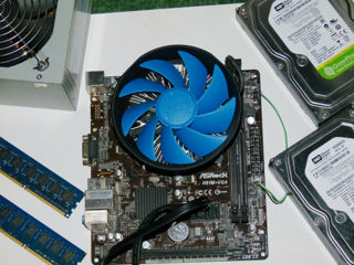 ASRock H81M-VG4 s1150, H81 PCIe x16 IntelCorei3 4160 3.6 DDR3 8GB ASRoc foto 9