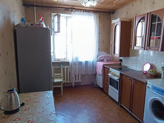Apartament cu 4 camere, 100 m², Botanica, Chișinău foto 3