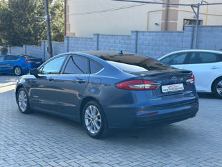 Ford Fusion foto 4