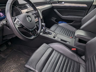 Volkswagen Passat foto 7