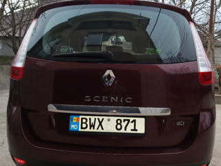 Renault Grand Scenic foto 2