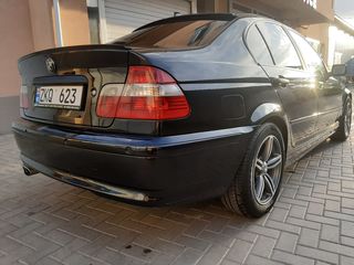 BMW 3 Series foto 8