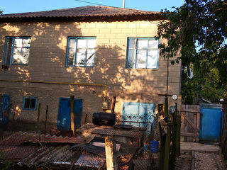 Продаётся дом, 2 этажа, все удобства. Горячая вода. с. Букурия Кагульского района ! foto 1