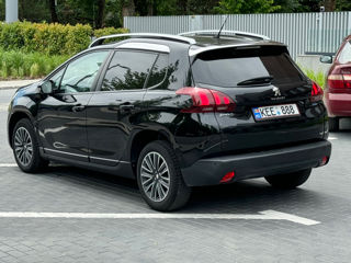 Peugeot 2008 foto 5