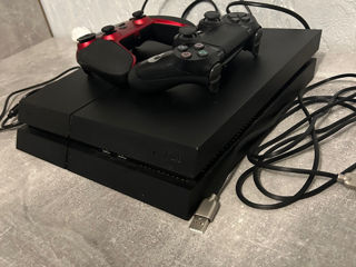 PS 4 1TB + 2 Joystick-uri + cablu HDMI foto 3