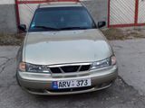 Daewoo Nexia foto 1