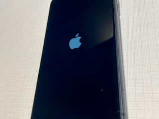 iPhone 11 / 64GB / Black foto 4
