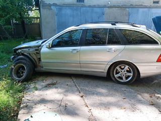 Mercedes C-Class foto 6