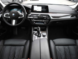 BMW 5 Series foto 11