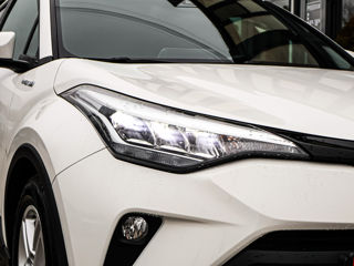 Toyota C-HR foto 10