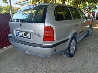 Skoda Octavia foto 4