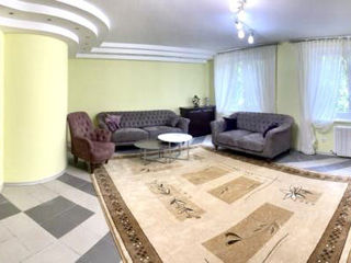 Apartament cu 4 camere, 105 m², Botanica, Chișinău