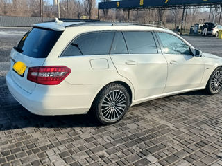 Mercedes E-Class foto 6