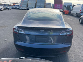 Tesla Model 3 foto 5