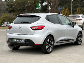 Renault Clio foto 4