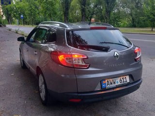 Renault Megane foto 2