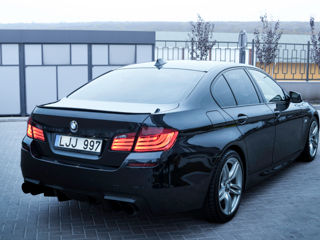 BMW 5 Series foto 10