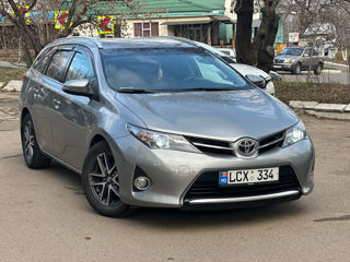 Toyota Auris foto 2