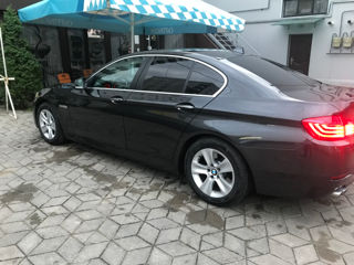 BMW 5 Series foto 2