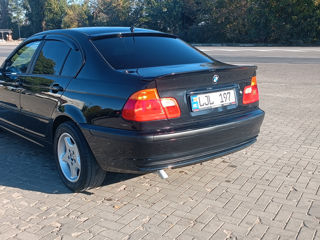 BMW 3 Series foto 3