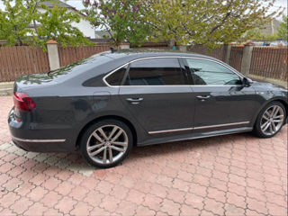 Volkswagen Passat foto 3