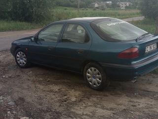 Ford Mondeo foto 2