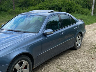 Mercedes E-Class фото 3